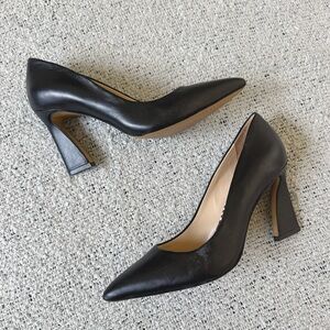 Vince Camuto Black Pointed Toe Pumps Size 8.5 - Classic Elegance